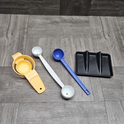 Miscellaneous Tupperware Lot - Egg Seperator, 2 Tsp, Melon Ball, Soap Dish 