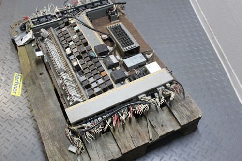 Sicherungskasten Mercedes Bus Omnibus O 405 N O405N Evobus Relaisplatte Fuse Box - 第 5/5 張圖片