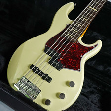 Basso elettrico YAMAHA BBP35 vintage bianco con custodia rigida tracking nuovo