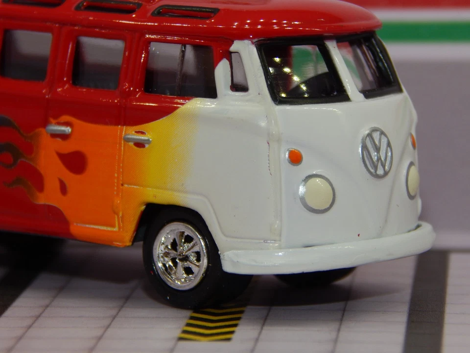 Playing Mantis JL M.A.C.E. 2002 Autobús VW 21 ventanas PROMOCIÓN exclusivo suelto como nuevo muy buen estado Foto 3 de 4