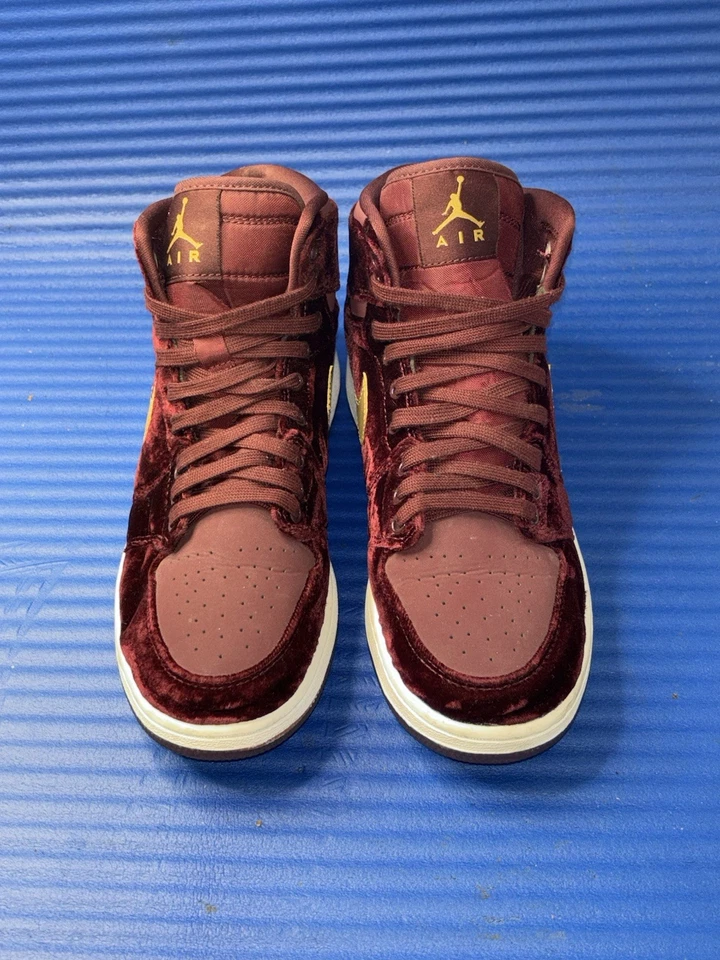 Talla 4Y-GS Nike Air Jordan 1 Heiress GG Noche Granate Terciopelo RARO 2016 CON 5.5 Foto 4 de 4