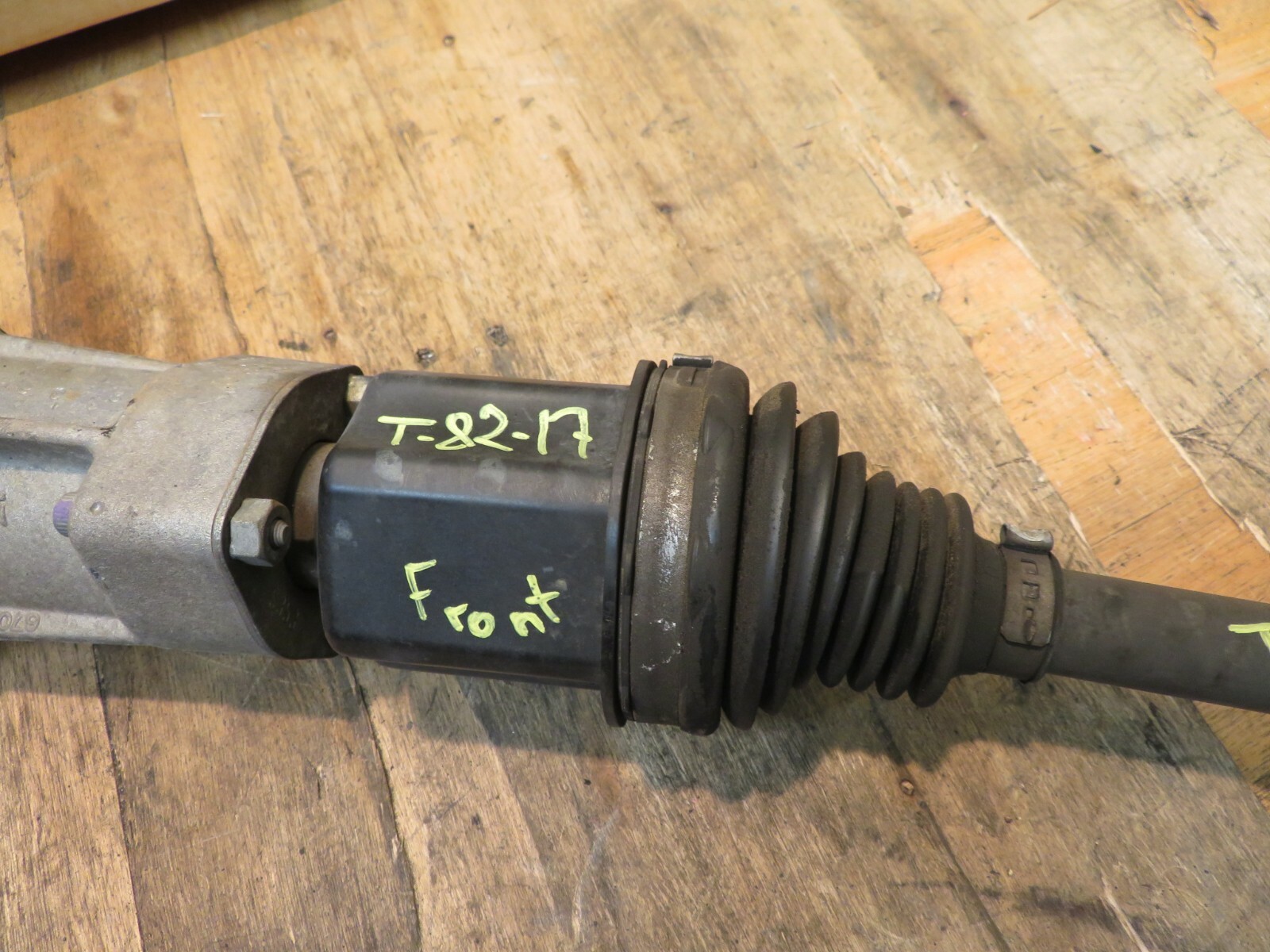 2014-2017 MASERATI GHIBLI SEDAN FRONT LEFT DRIVER SIDE AXLE SHAFT CV U JOINT OEM