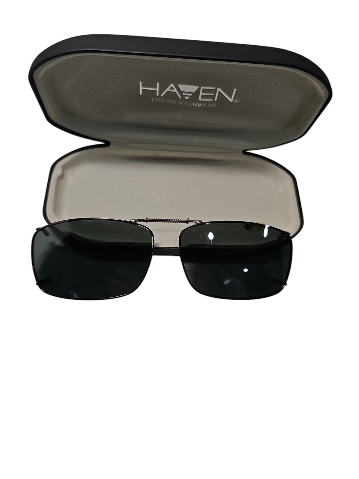 Haven Fit Over Sunglasses With Case Minor Case Damage See Pics