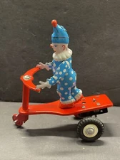 Lemezarugyar Tin Litho Windup Roli Zoli Clown on Scooter Hungary 5”