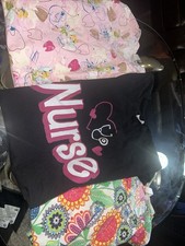 Lot TINKER BELL, DISNEY, MEDICAL SCRUB TOP, NURSE, M, Pink Teeth Nurse Shirt