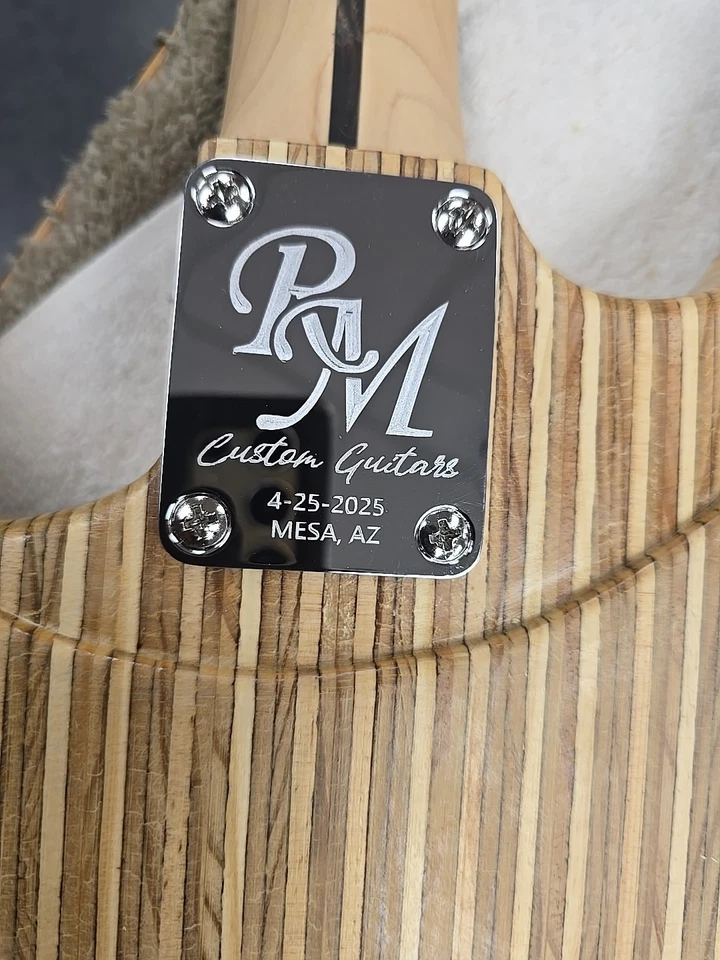 Placa de cuello de guitarra CROMADA grabada personalizada guardabarros ajuste personalizado Foto 4 de 4