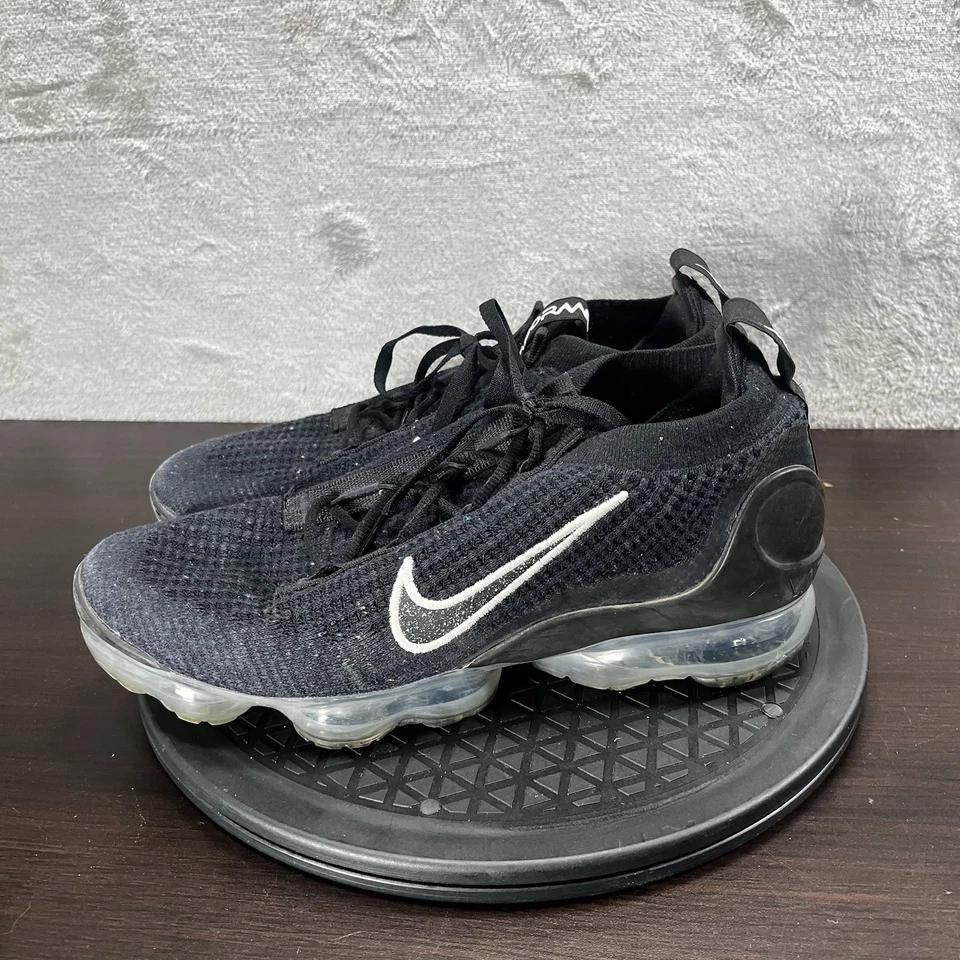 Zapatos Nike Air VaporMax 2021 para mujer talla 10 Flyknit DC4112-002 negros/plateados Foto 3 de 4