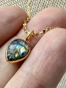 Authentic Hand Carved Labradorite Leaf Pendant Necklace 14K Gold Plated 20in Twisted Nugge