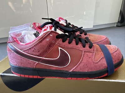 Nike SB Dunk Low  Premium Lobster Dunk  US 9.5 / EU 43  (313170-661)