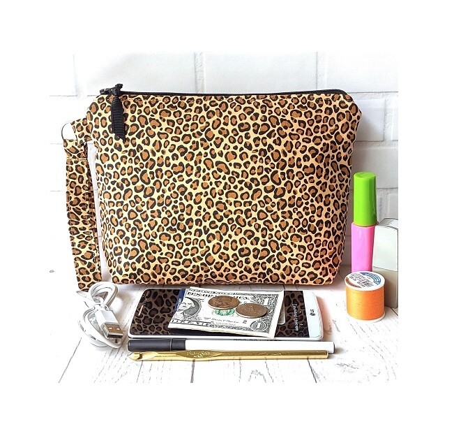 Wristlet Purse Wallet Makeup Bag Phone Travel Leopard Cheetah Tote Handmade Gift