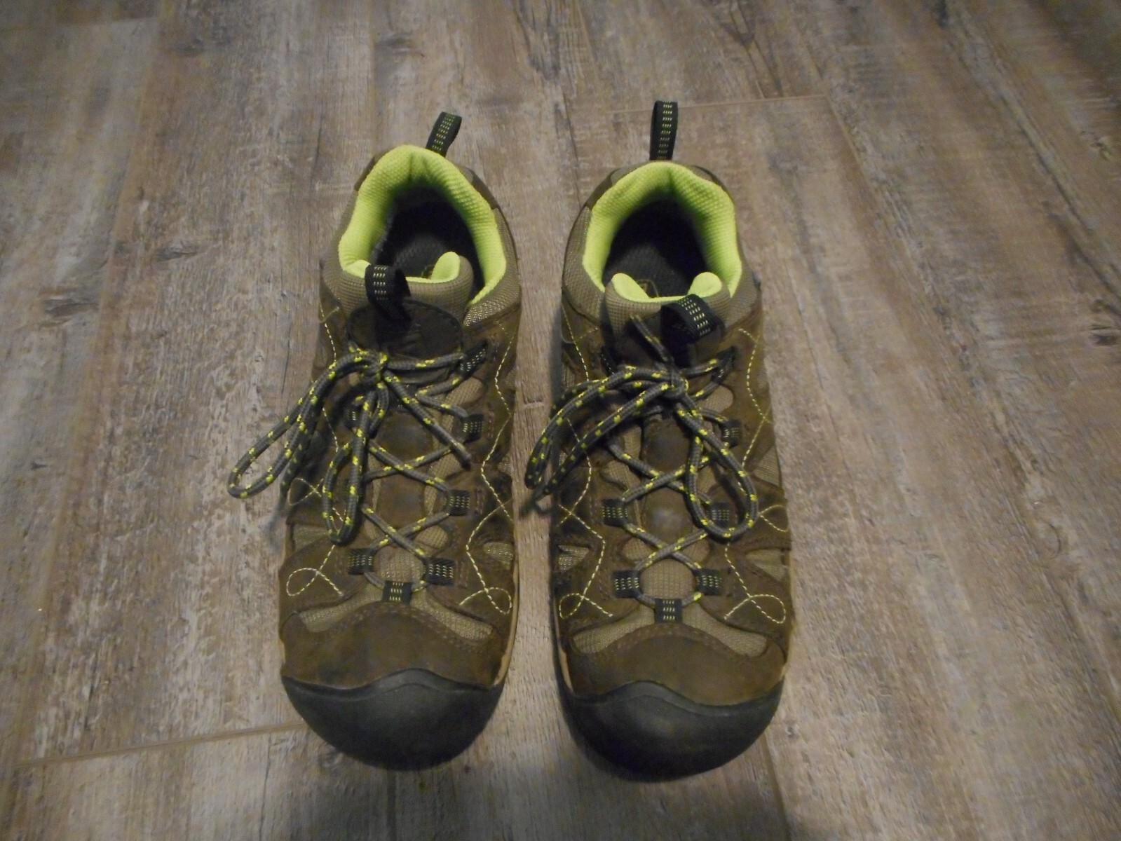 Scarpe da trekking impermeabili da donna Keen taglia 9