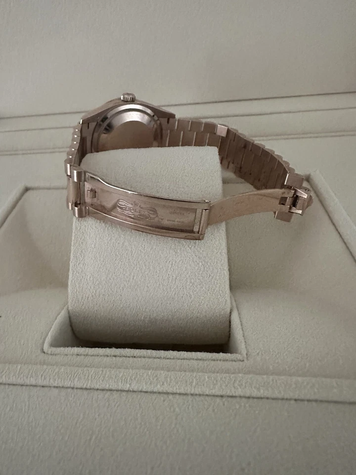 Rolex Day Date 36 Oyster Everose oro y diamantes. Ref 128345RBR Foto 4 de 4