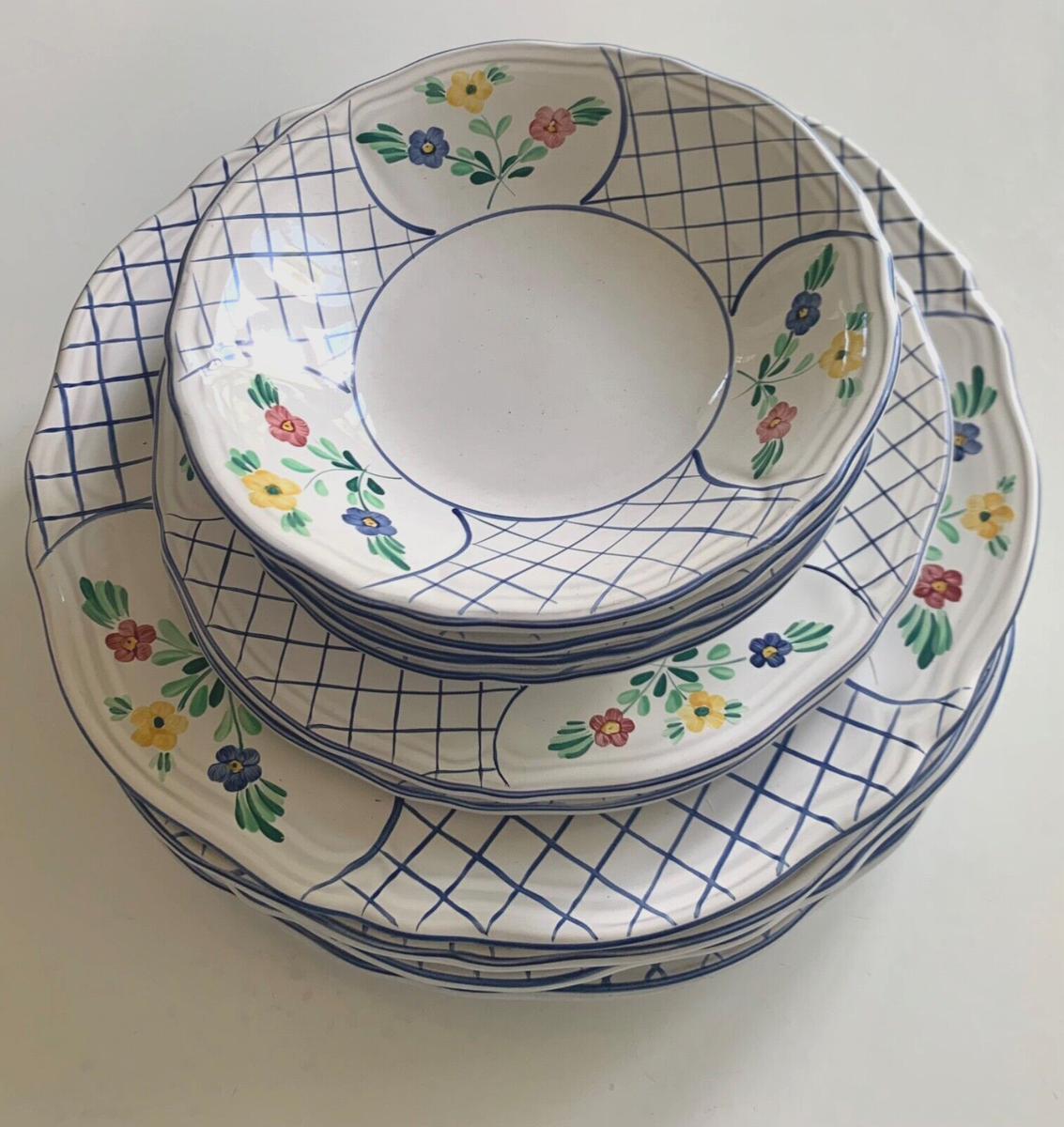 HEREND VILLAGE POTTERY Set/10 Dinner Side Plates Bowls TRELLIS