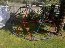 Lifetime 101301 8ft Climbing Dome - Blue/Red