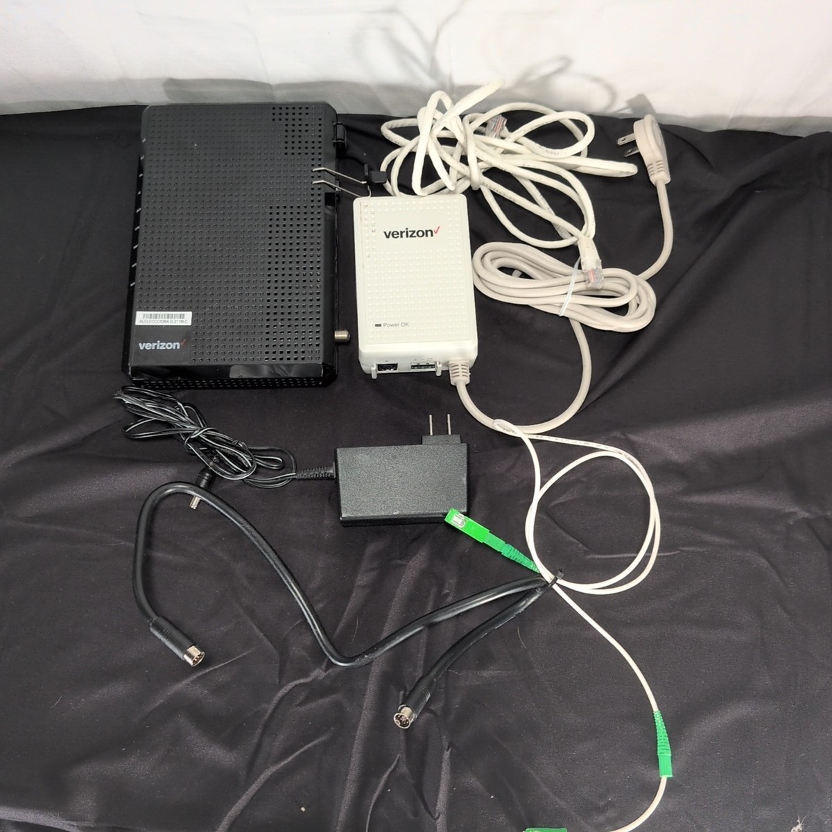 VERIZON Fios ONT Modem 3FE52343APAA w/ Nokia Cyberpower CA25U16V2