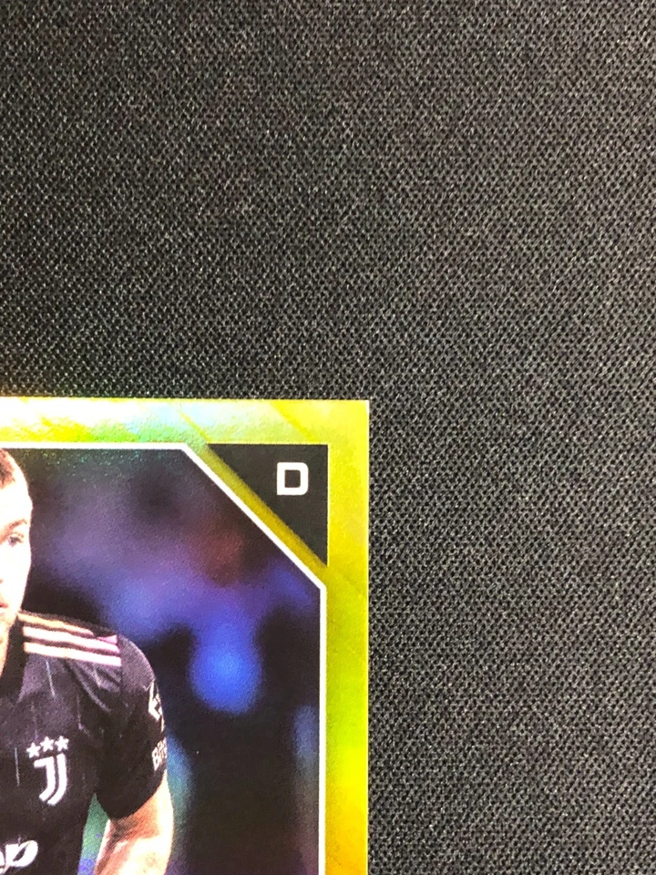 MATTHIJS DE LIGT #44 Yellow Foil /250 🔥 2021-22 Topps UEFA Champions UCL - Image 4 of 4