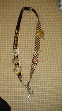 Harry Potter Hufflepuff Lanyard With Six Pins