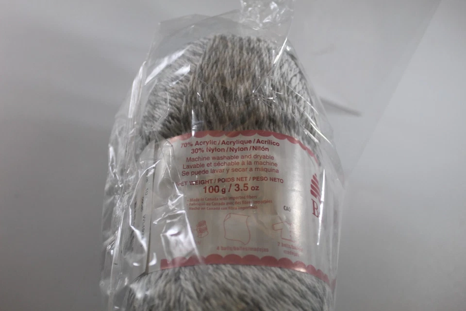 Hilo deportivo para bebé Paton's Beehive gris jaspeado 100 g madeja de bola súper suave Foto 3 de 4