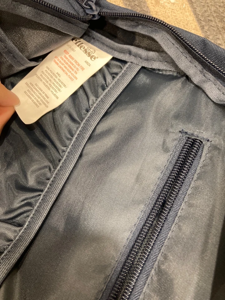 Mochila Ellesee Ariza azul nova com etiquetas - Imagem 4 de 4