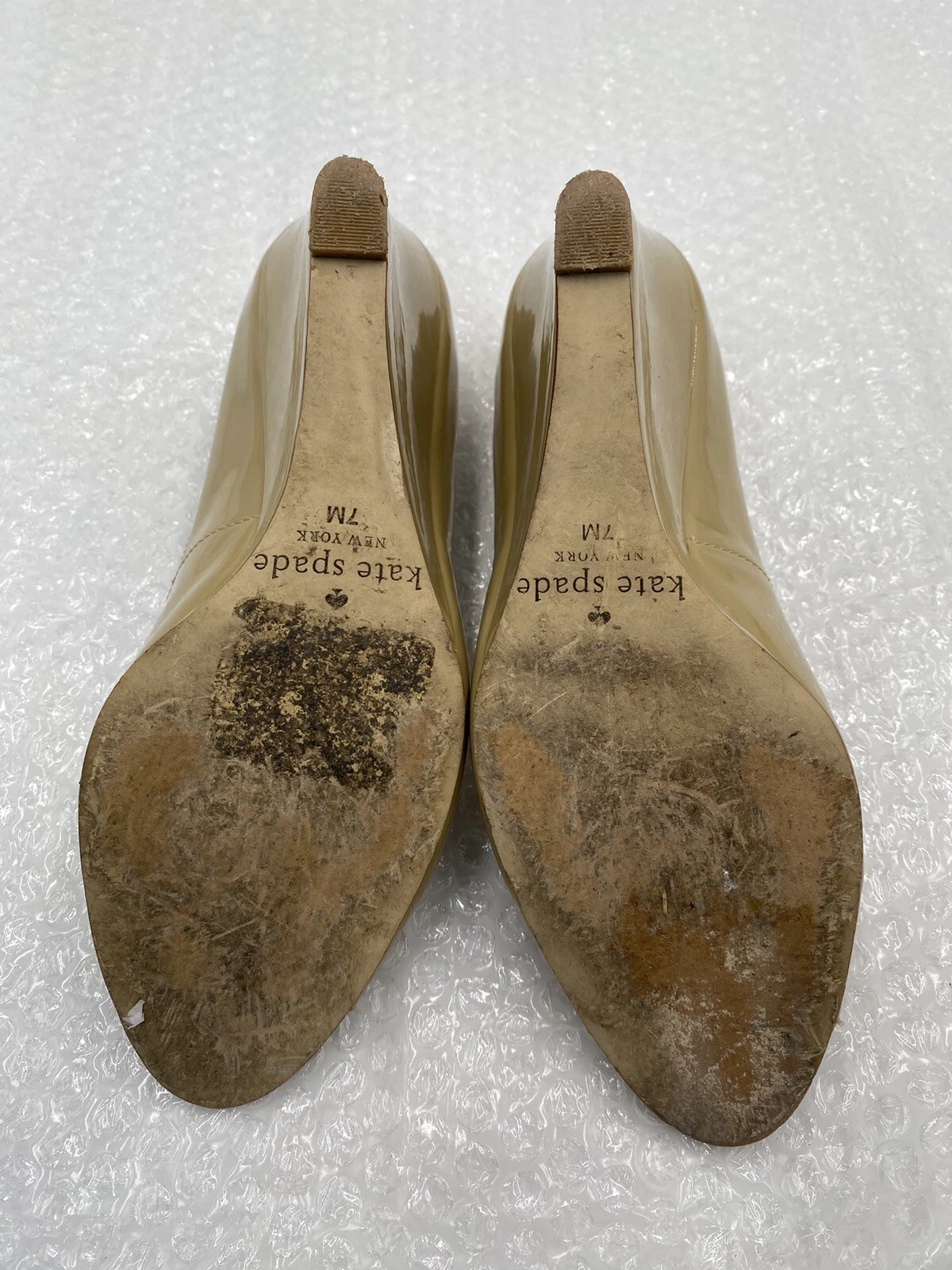 Scarpe eleganti Kate Spade donna taglia 7 M beige pelle zeppa punta aperta