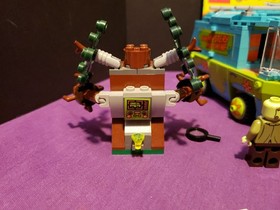 Lego Scooby Doo Lot 75902 Minifigures Mystery Machine 75901 Mystery Plane Fred