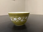 Vintage Pyrex #401 Spring Blossom Green Crazy Daisy 1.5 Pt Nesting Mixing Bowl