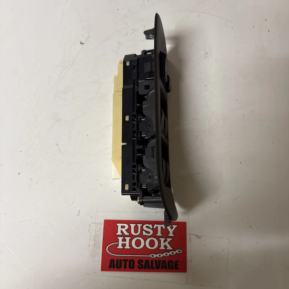 01-07 Toyota Highlander Master Power Window Switch OEM 01 02 03 04 05 06 07 OEM — 第 2/4 张图片