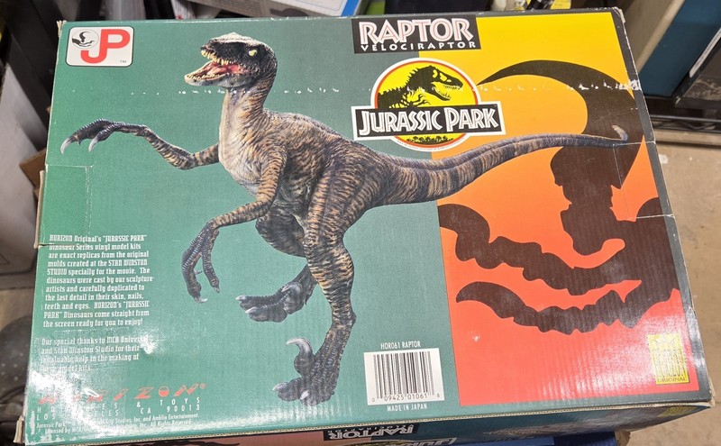 Horizon originals velociraptor jurassic park1/5 Scale model kit