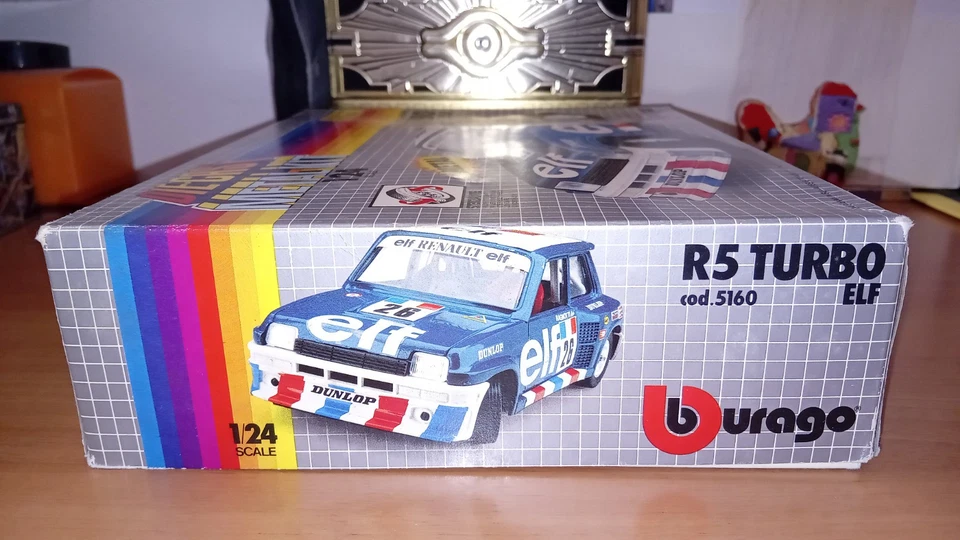 Burago 1:24, Metal Kit: "Renault R5 Turbo Elf". Con Scatola E Gadget! Cod.5160. - Immagine 4 di 4