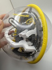 Spin Master Perplexus Rookie 3D maze 6.5" Ball Puzzle Yellow/GY/WHT Read Desc 