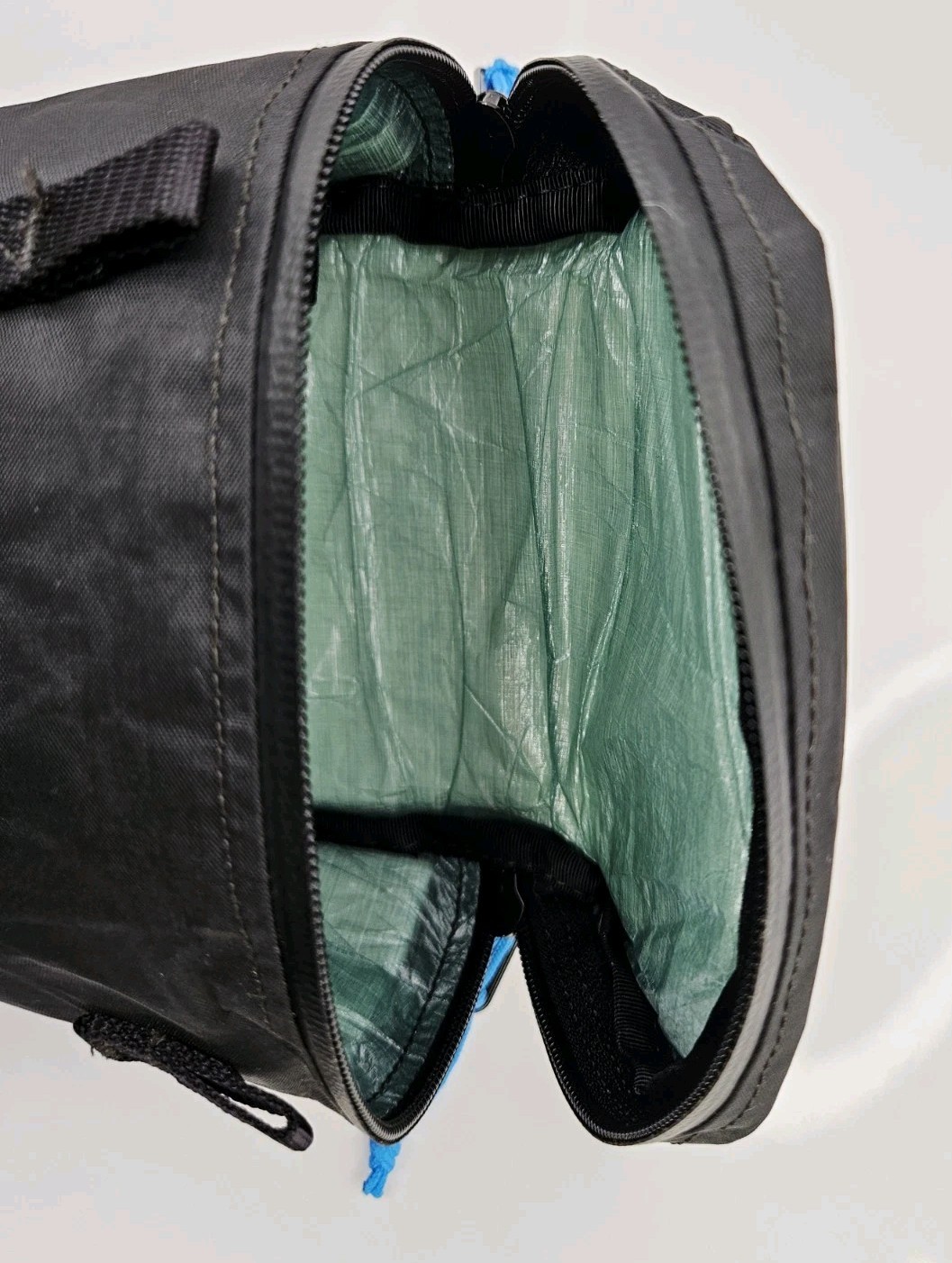 Hyperlite Mountain Gear Camera Pod - Black EXCELLENT CONDITION 