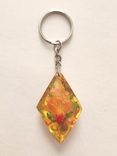 Cute Floral and Seashell Resin Keychain - Gold Diamond Shape