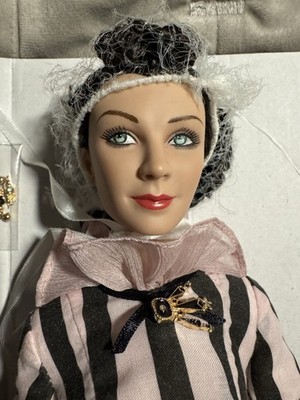 TONNER  16'' SCARLETT O'HARA DOLL PEACHTREE STREET STROLL GWTW VIVIEN LEIGH