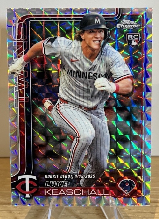 2025 Topps Chrome Update - Luke Keaschall #USC134 Geometric Refractor (RC)