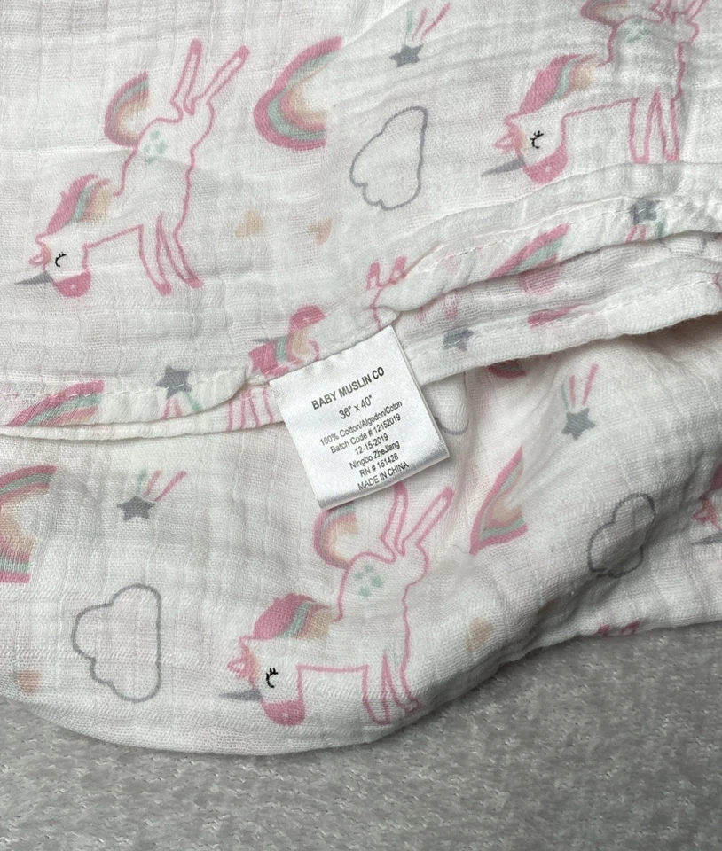 Manta Baby Muslin Co Unicornio Arco Iris Bebé Rosa Blanco Gris Nube Estrella Foto 4 de 4