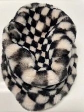 Jayley Collection Faux Fur Checker Hat Lined W/Bendable Rim