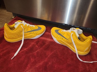 Nike HyperLive Men's Orange/Yellow Size 7 Basketball Shoes.   FREE SHIPPING!  