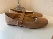 Womens Novo Tan leather mary jane flats size 6 NEW