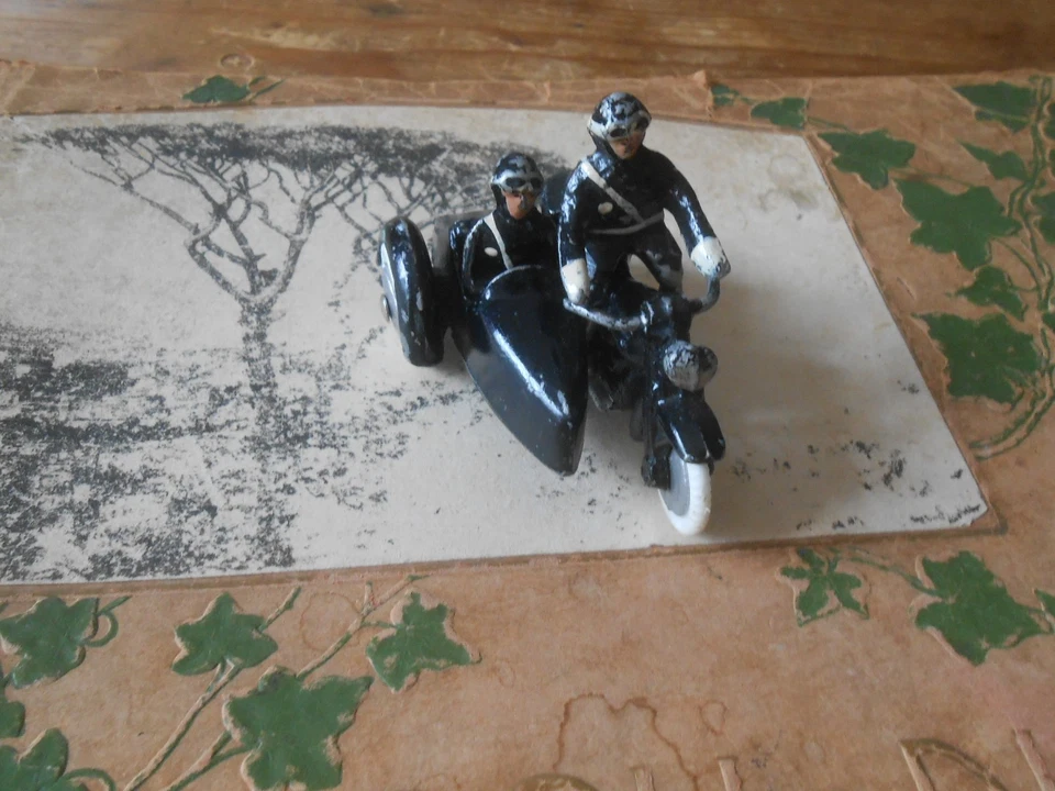 Cofalu,metallix police side car tour de France Norev quiralu dinky,solido - Photo 2/4