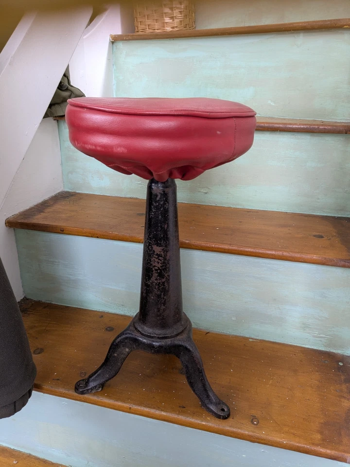 Industrial cast-iron adjustable swivel stool, 19-24", stable and solid and comfy - Image 2 of 4