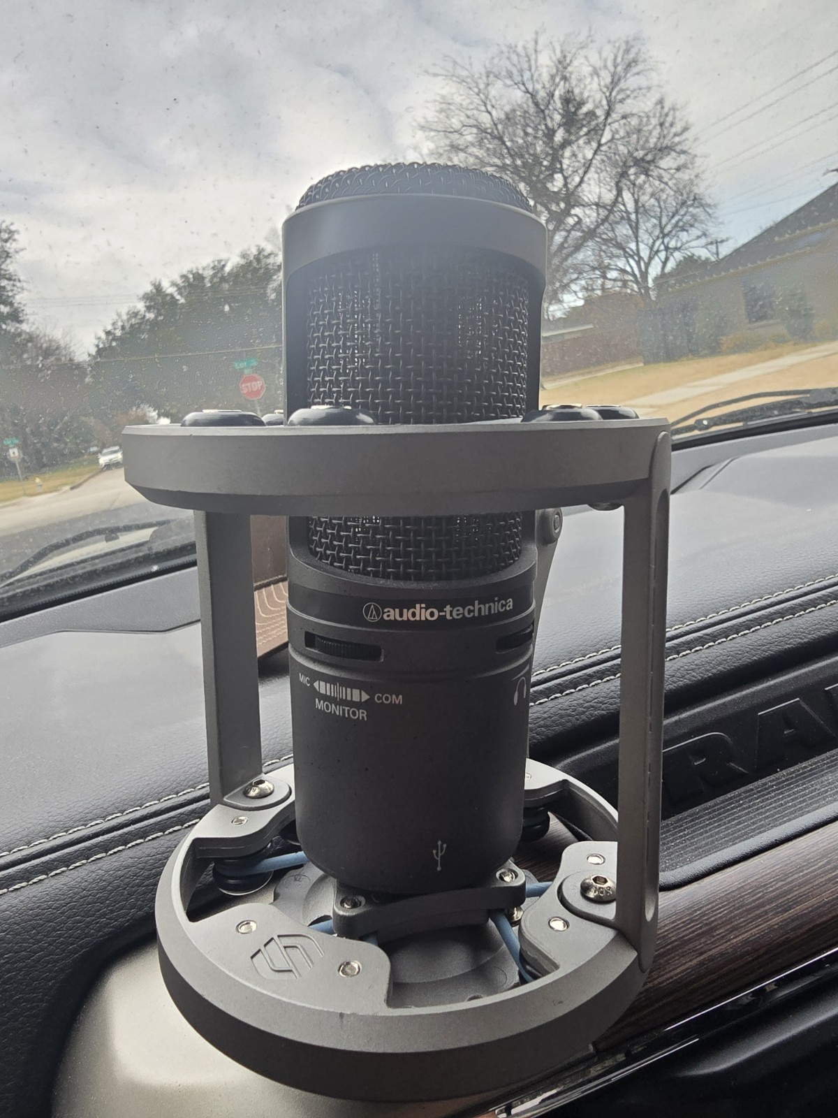 Audio-Technica AT2020 USB Condenser Microphone - Excellent Condition Japan Used
