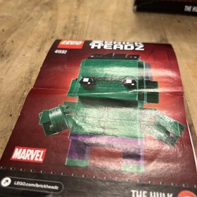 Lego Brick Headz 41590 Iron Man w/ Instruction Booklet & Hulk 41592 W/ Box