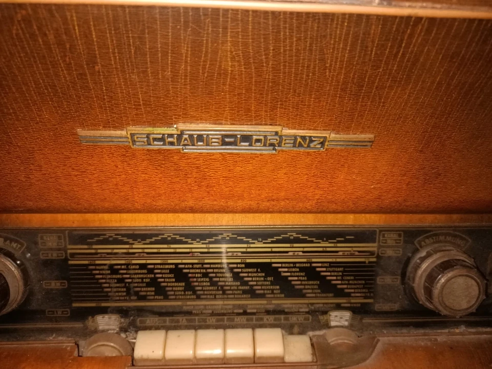 radio giradischi d'epoca Schaub - Lorenz anni 50. Funzionante - Immagine 2 di 2