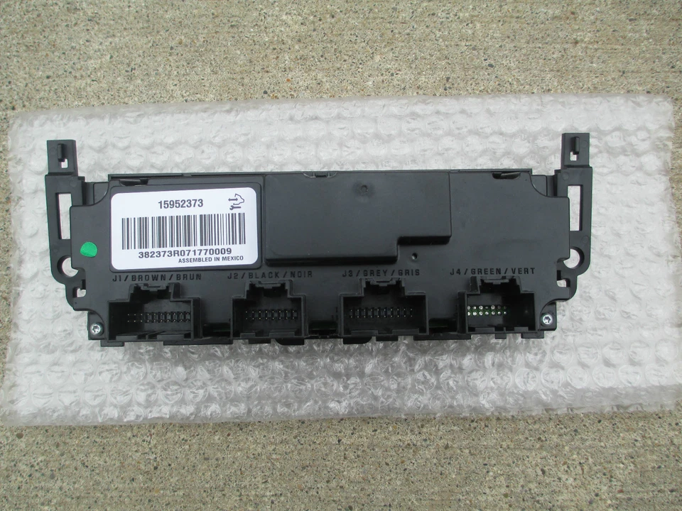 07 - 11 GMC SIERRA 1500 2500HD 3500HD A/C HEATER CLIMATE TEMPERATURE CONTROL NEW - Image 2 of 4