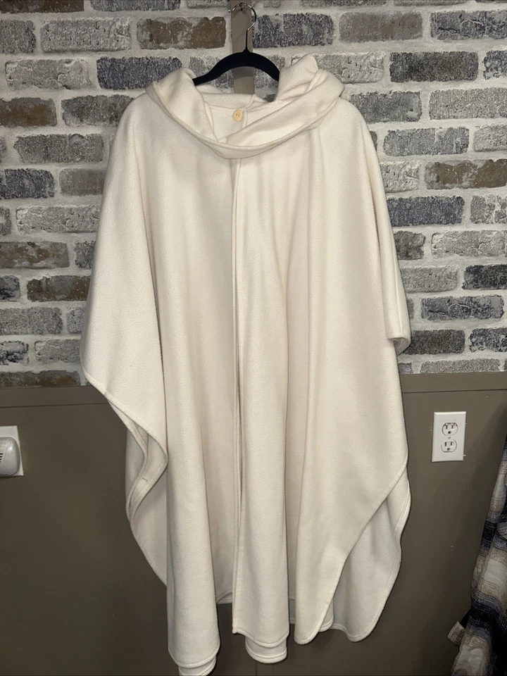 Baxter Wells象牙色涤纶角纽扣闭合 — 第 3/4 张图片