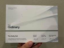 The Ordinary The Daily Set Squalane Cleanser + Hyaluronic Acid B5 + Moisturizer