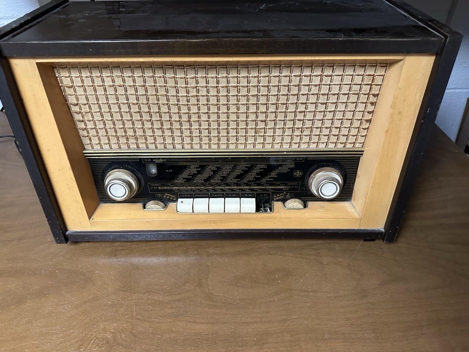 Vintage EMUD T7 German Tube Radio AM FM Shortwave MCM Wood Tested Works Read