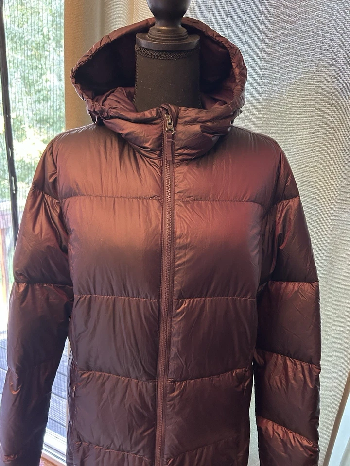 Chaqueta para mujer Eddie Bauer borgoña relleno talla mediana abrigo acolchado cremallera completa Foto 2 de 4