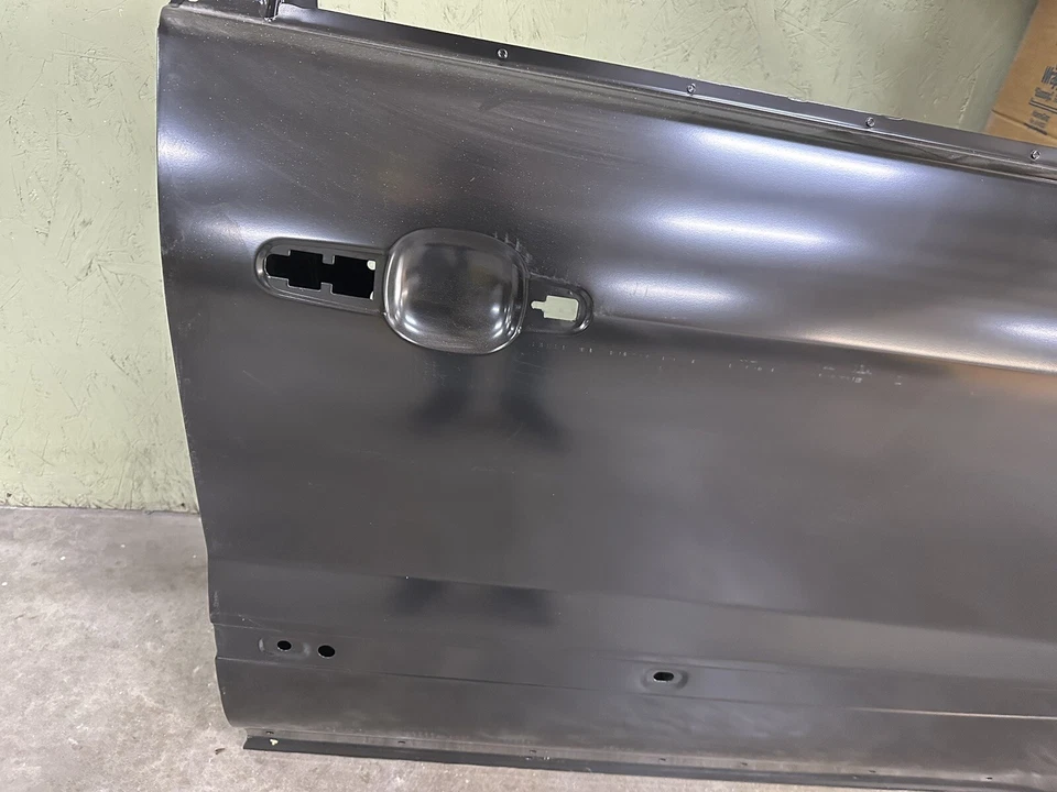 NUEVO 2009-2017 GMC ACADIA PUERTA DELANTERA DERECHA PASAJERO CARCASA OEM 22883073 Foto 3 de 4