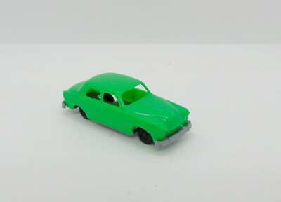 Miniature Vintage CADUM PAX - Peugeot 403 Familiale Break, échelle 1/87, état Très Bien
